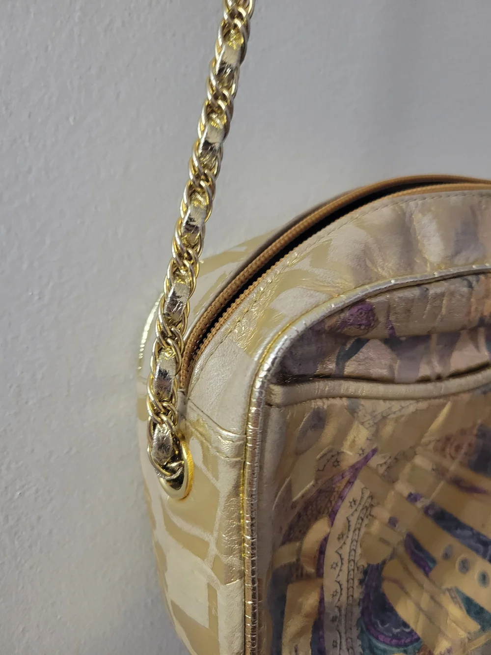 Vintage 90s Metallic Gold Patterned Crossbody Bag with Tassel - Picture 3 of 7